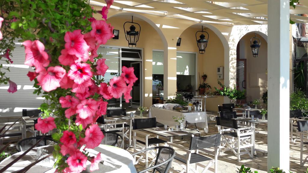 Hotel Eros Μπενίτσες Εξωτερικό φωτογραφία